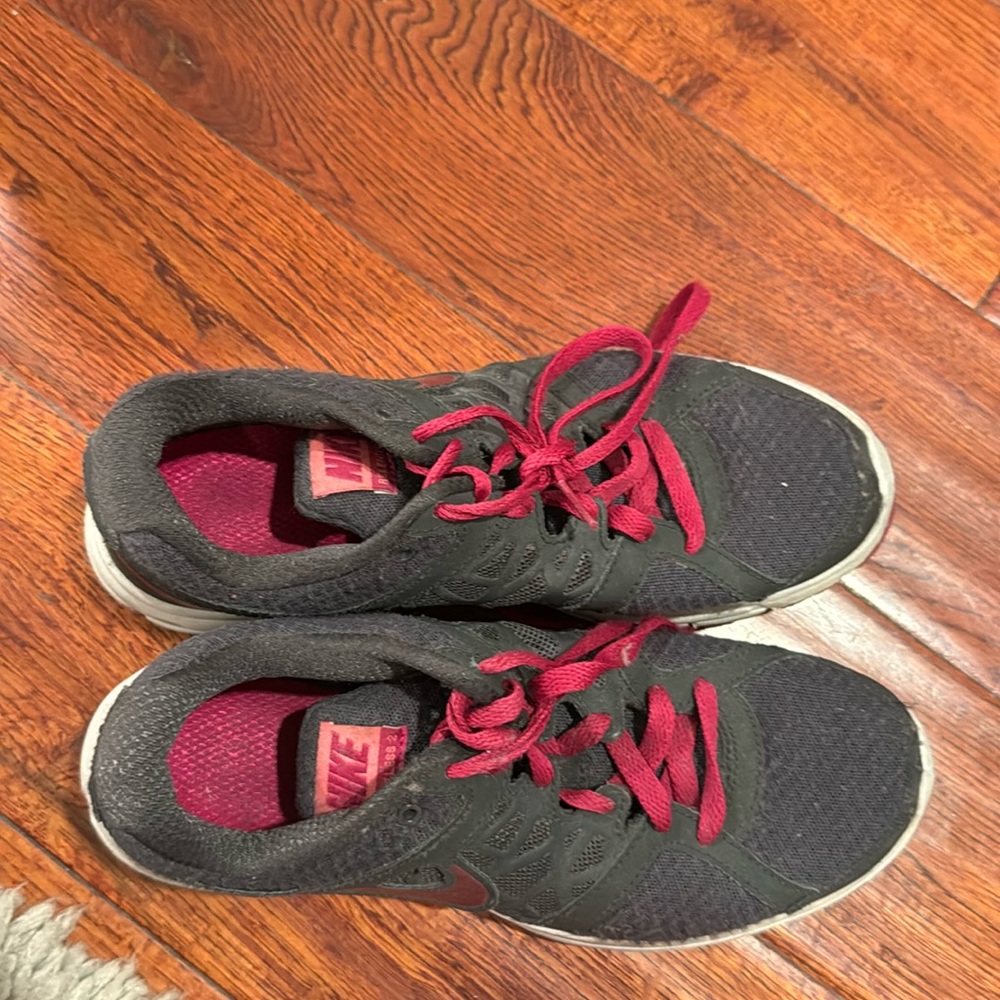 nike running shoes